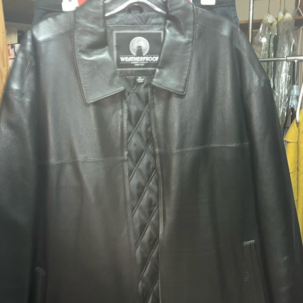 All black Flather weatherproof extra large leather jacket like new quilted